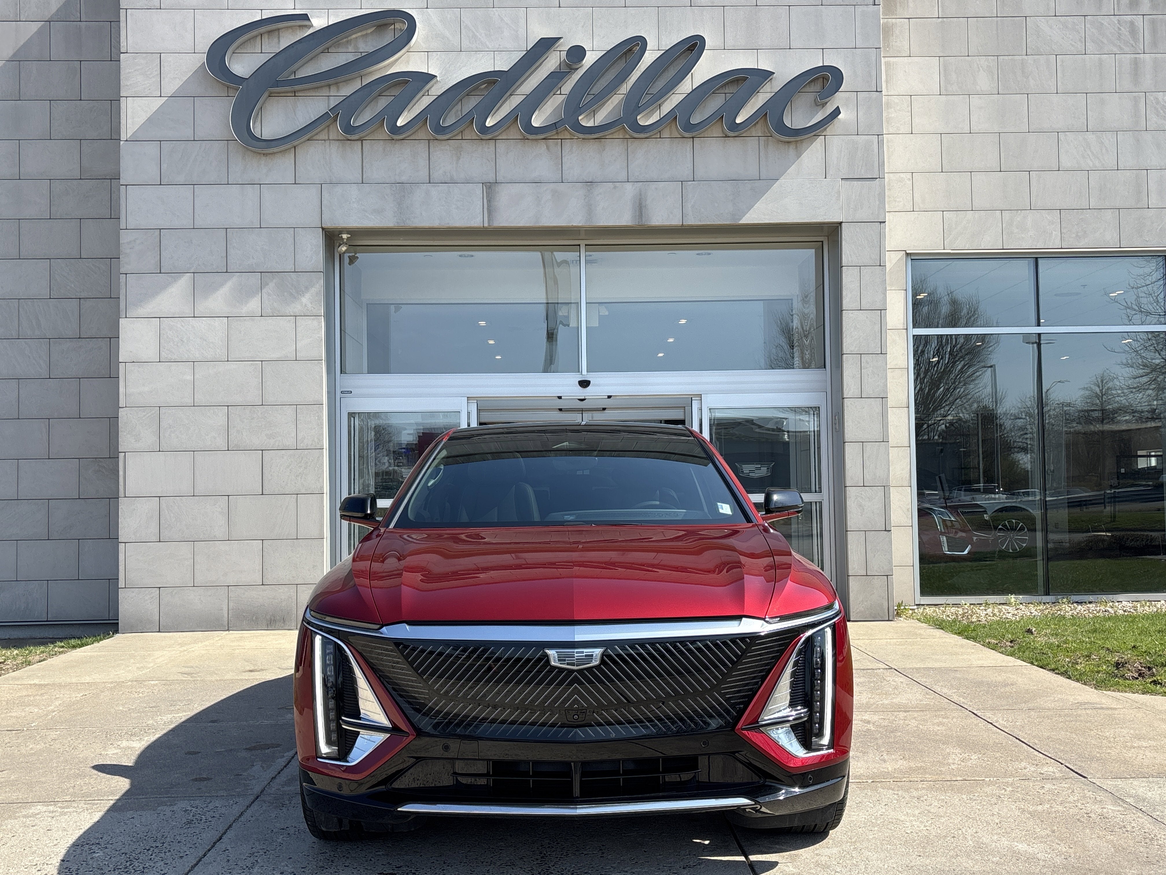 2024 Cadillac LYRIQ Luxury 3