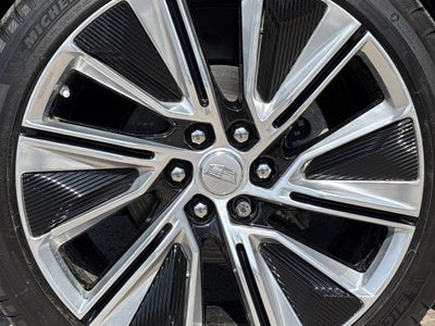 2024 Cadillac LYRIQ Luxury 3