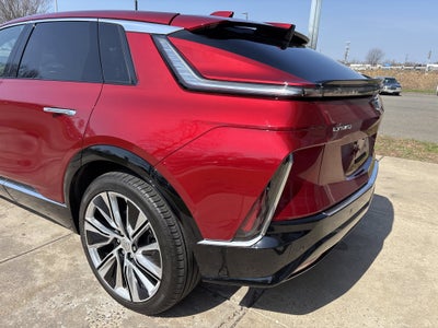 2024 Cadillac LYRIQ Luxury 3