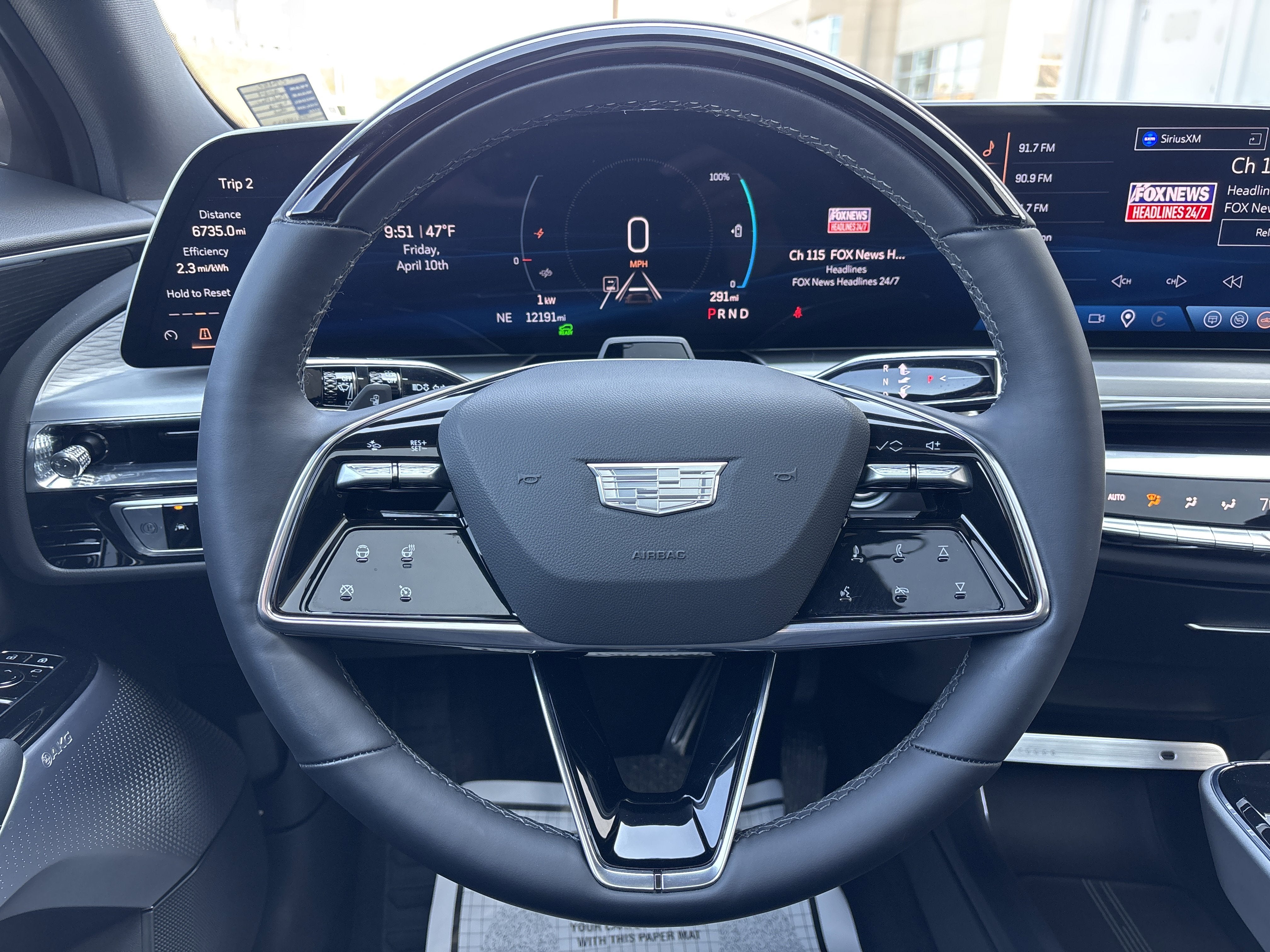 2024 Cadillac LYRIQ Luxury 3