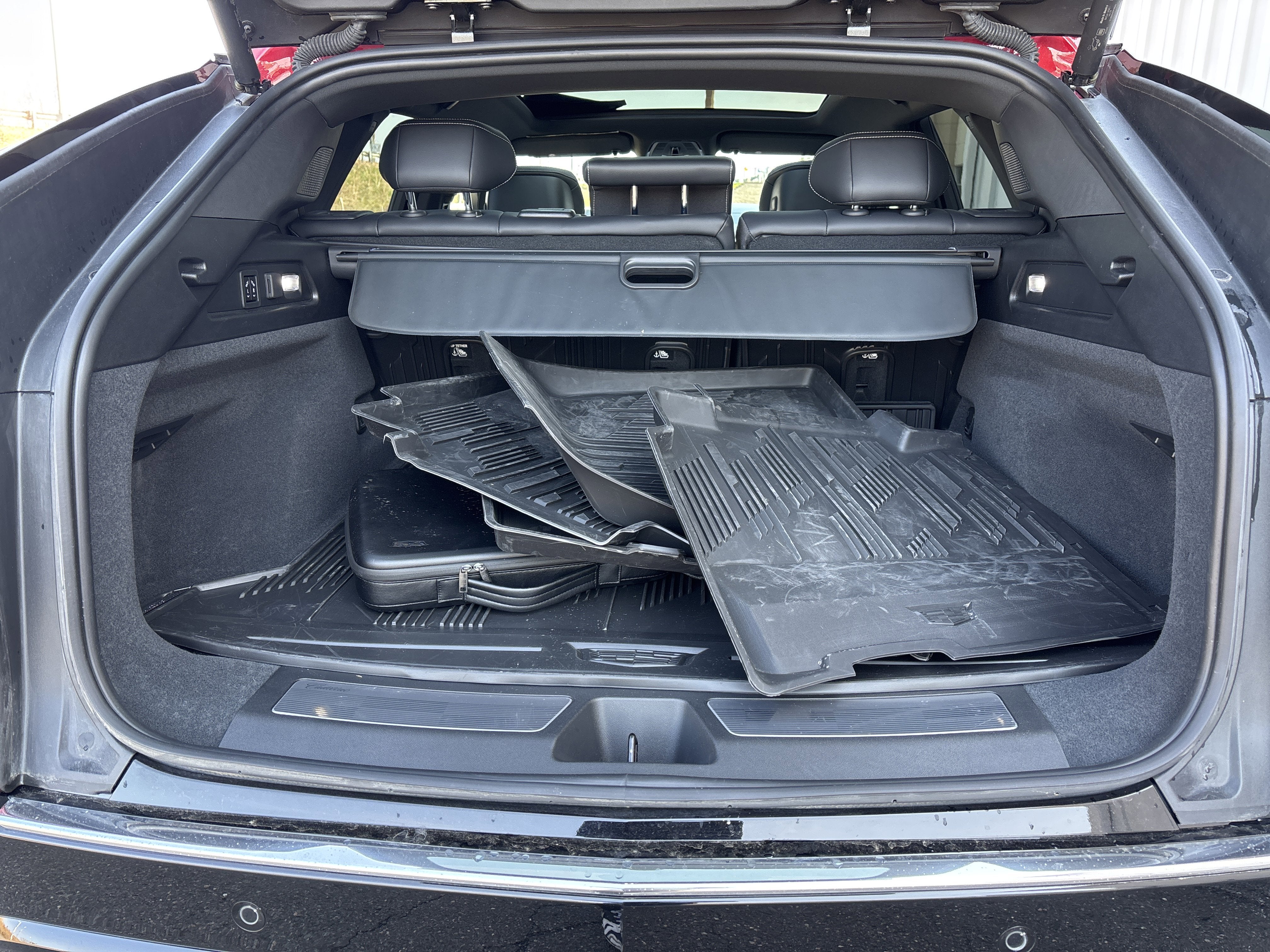 2024 Cadillac LYRIQ Luxury 3