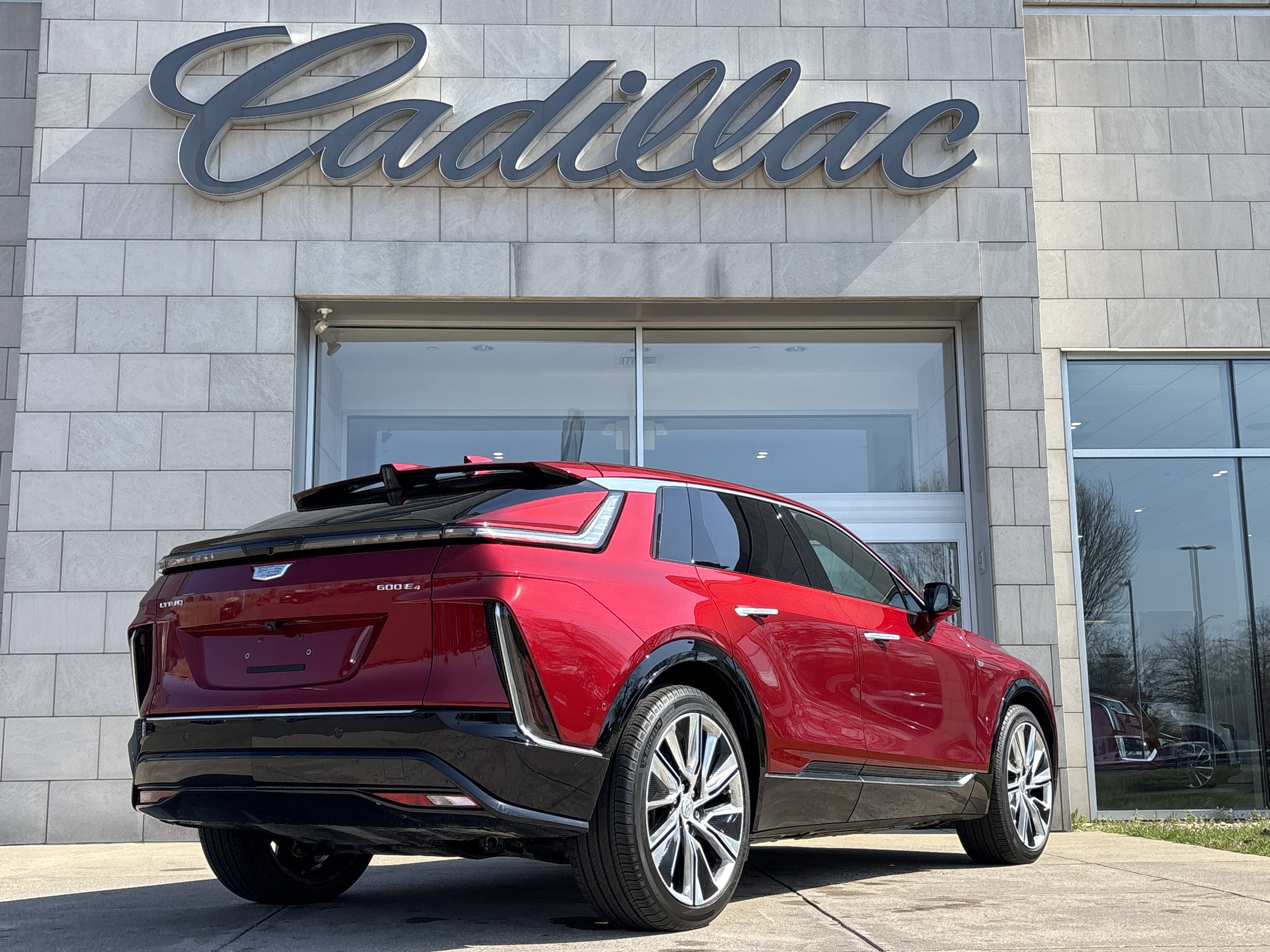 2024 Cadillac LYRIQ Luxury 3