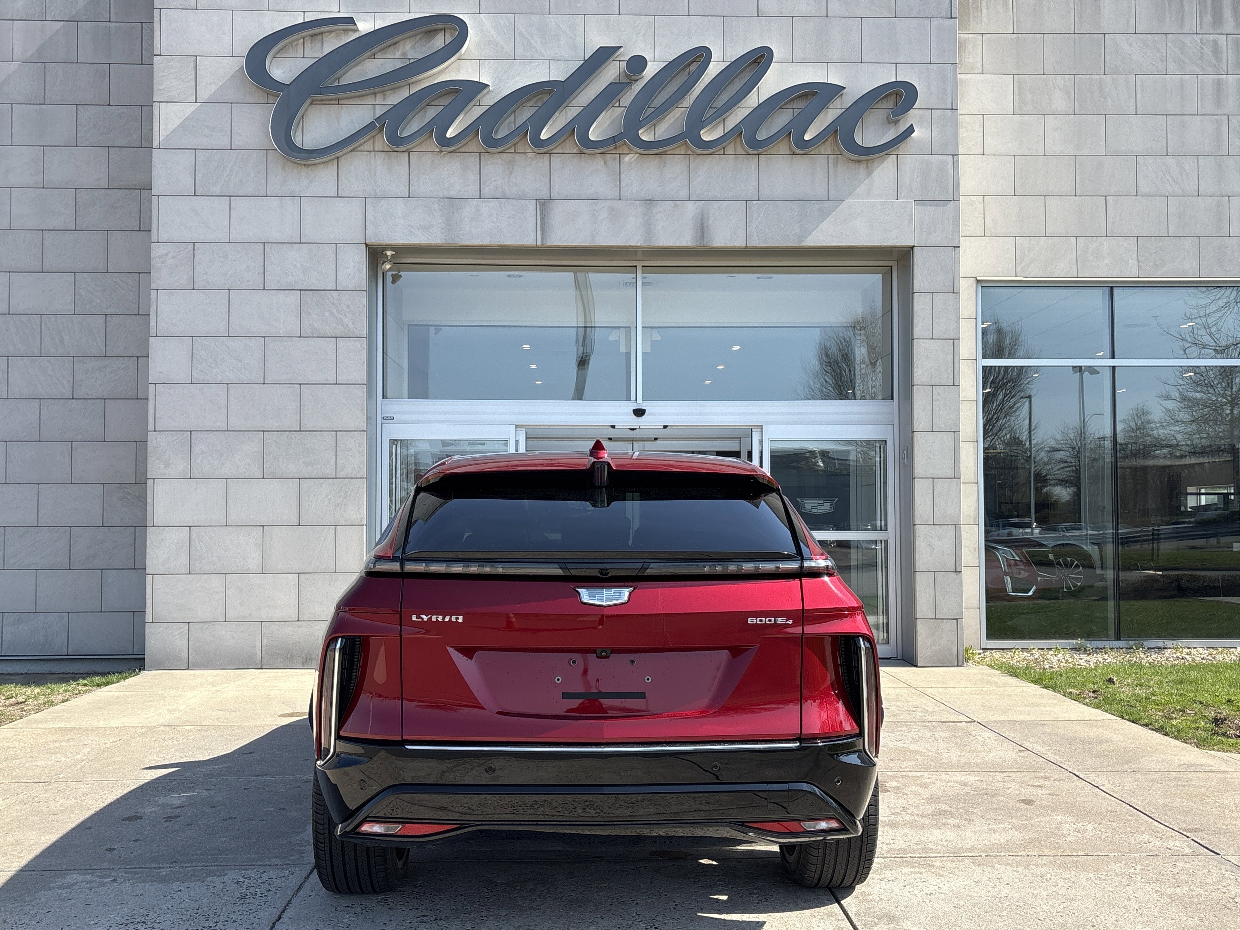 2024 Cadillac LYRIQ Luxury 3