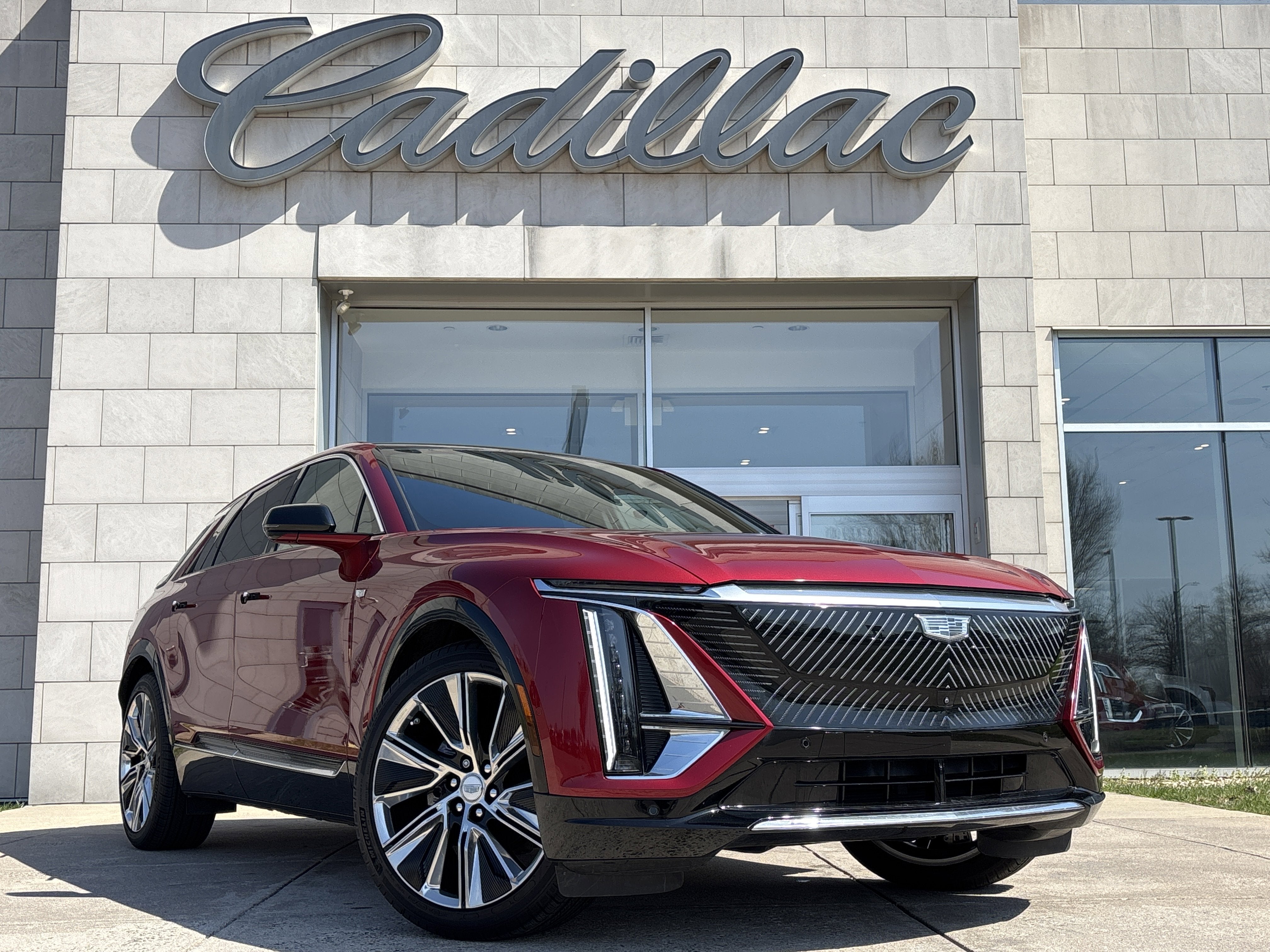 2024 Cadillac LYRIQ Luxury 3