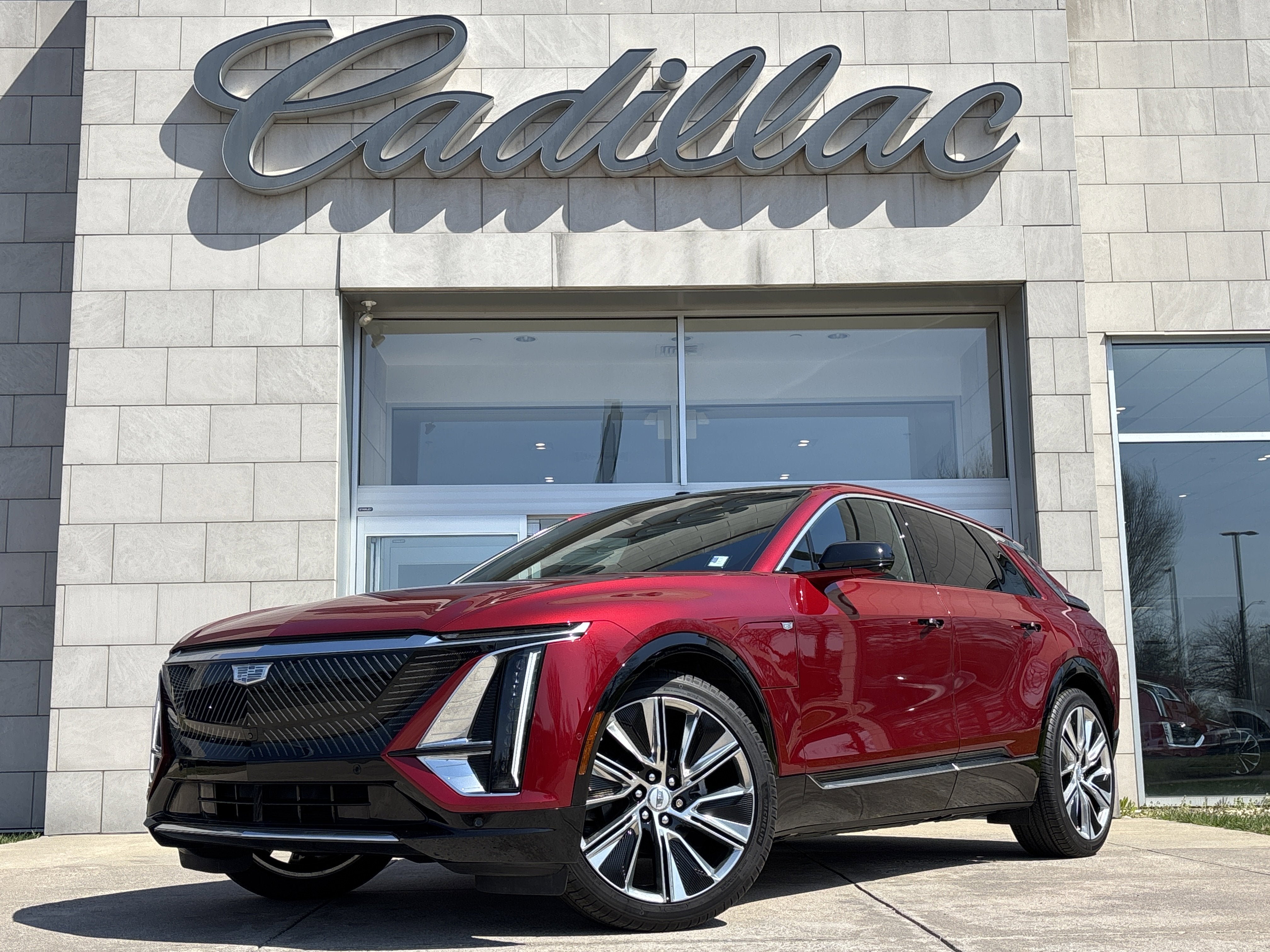 2024 Cadillac LYRIQ Luxury 3