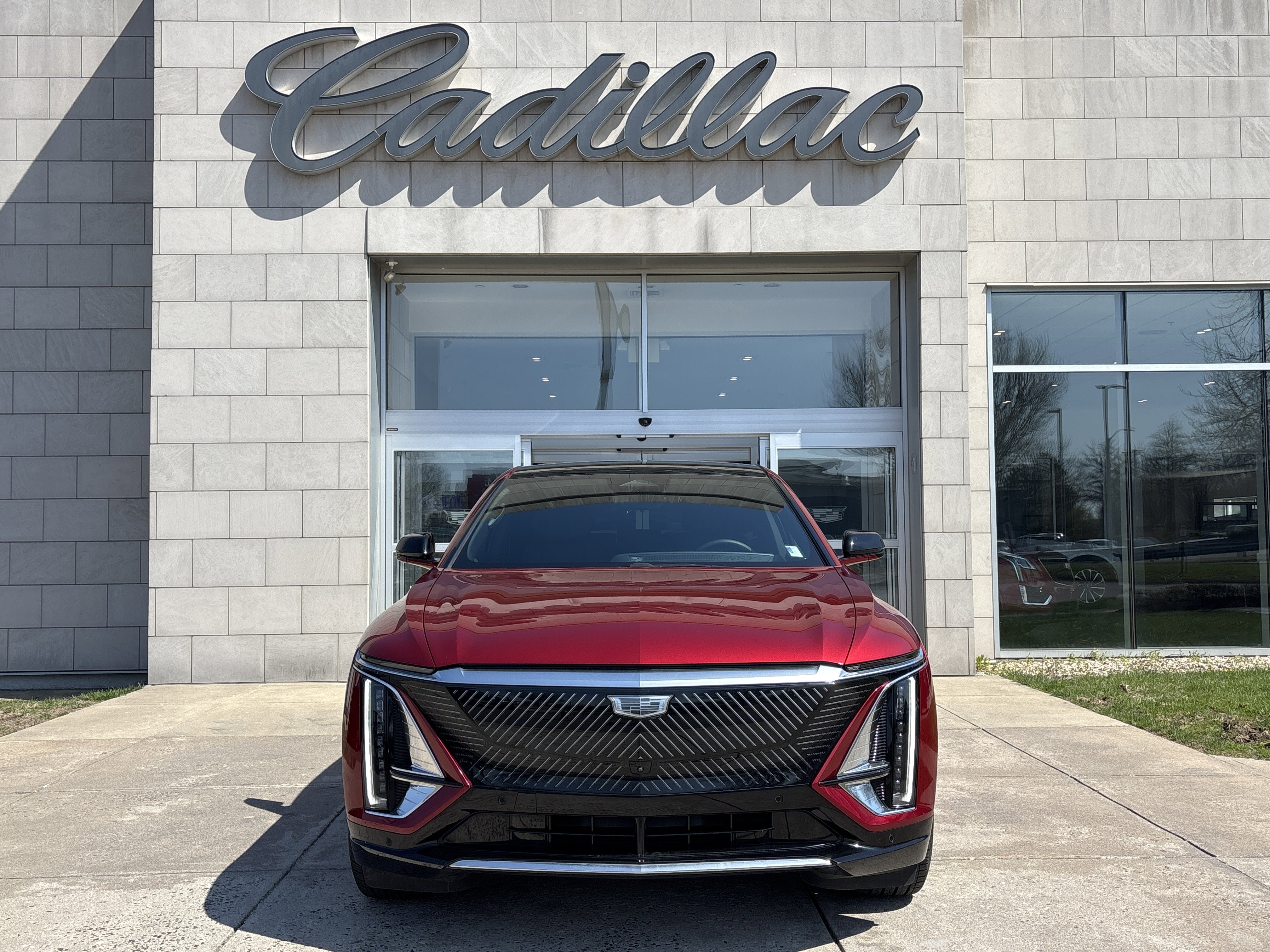 2024 Cadillac LYRIQ Luxury 3