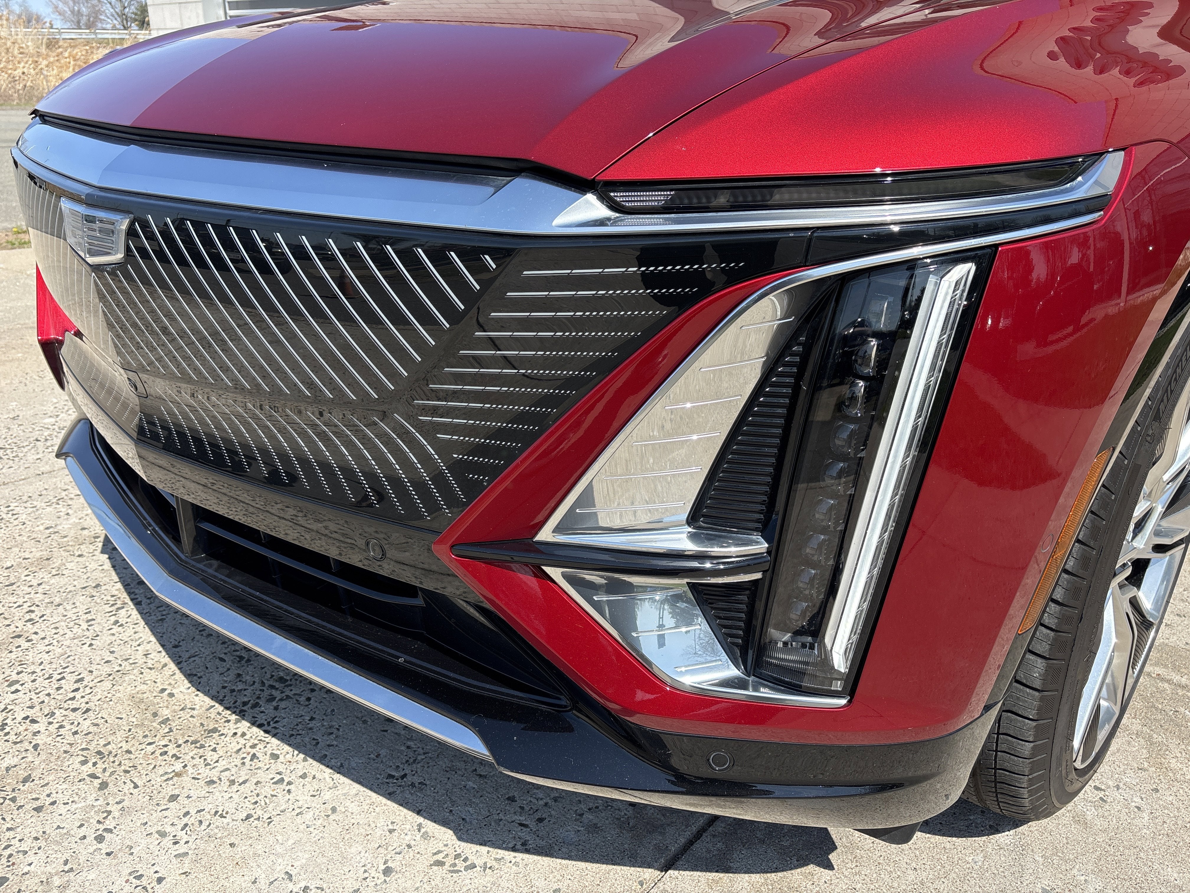 2024 Cadillac LYRIQ Luxury 3