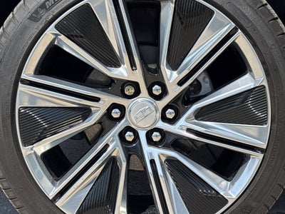 2024 Cadillac LYRIQ Luxury 3