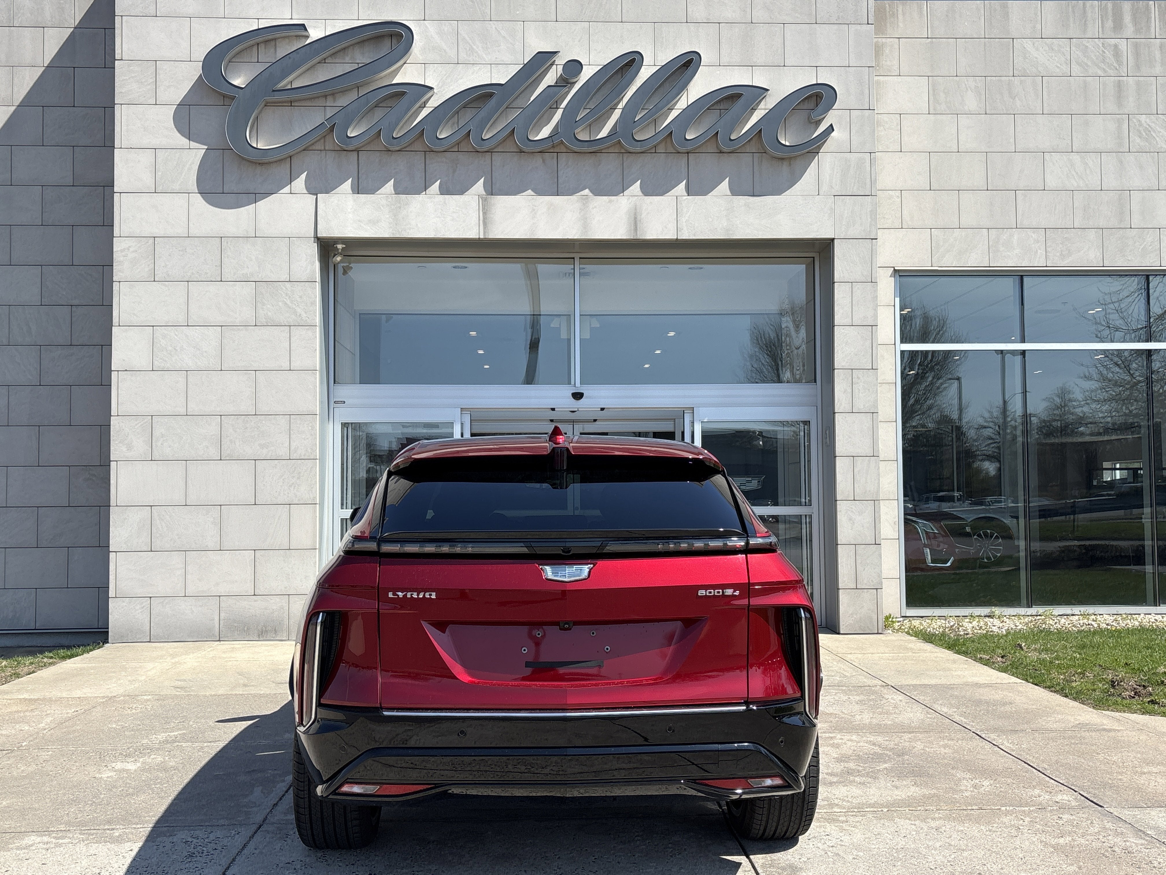 2024 Cadillac LYRIQ Luxury 3