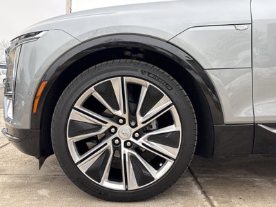 2024 Cadillac LYRIQ Luxury 3