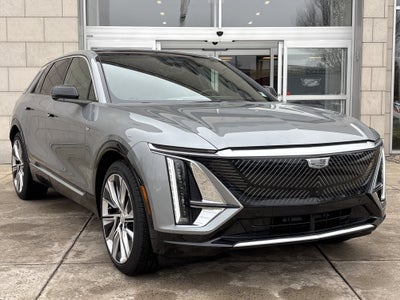 2024 Cadillac LYRIQ Luxury 3
