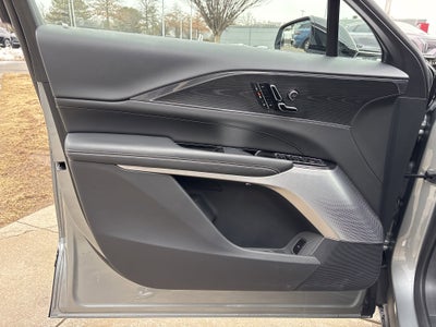 2024 Cadillac LYRIQ Luxury 3