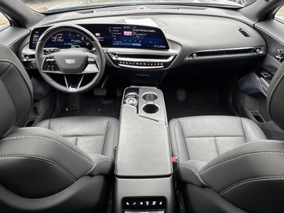 2024 Cadillac LYRIQ Luxury 3