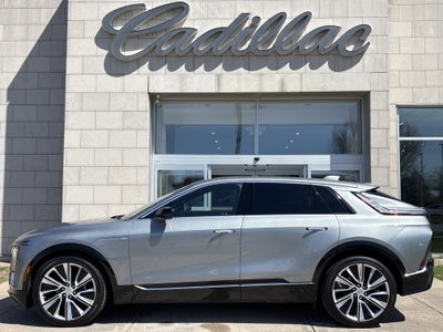 2024 Cadillac LYRIQ Luxury 3