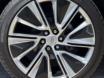 2024 Cadillac LYRIQ Luxury 3