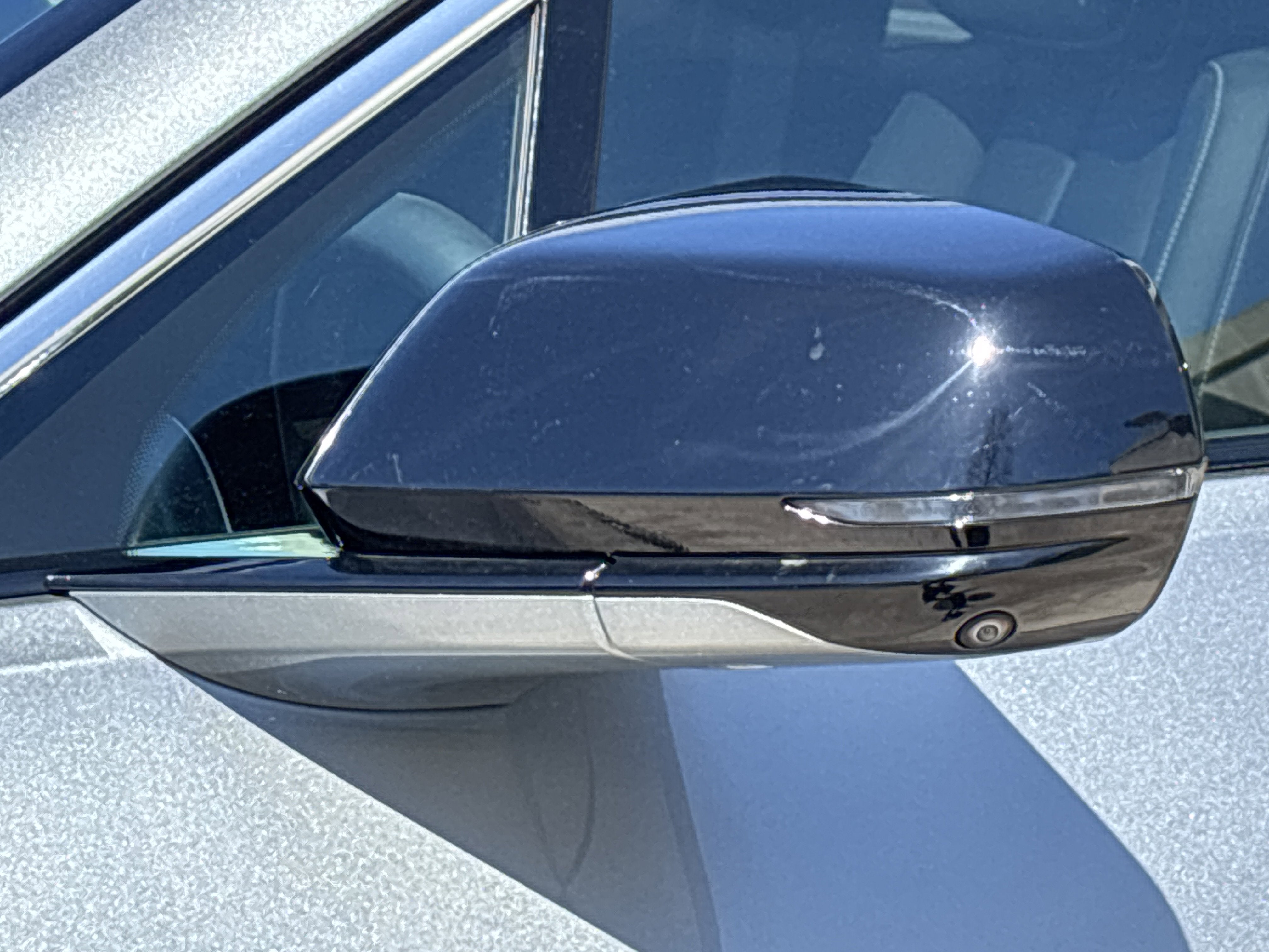 2024 Cadillac LYRIQ Luxury 3