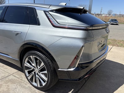 2024 Cadillac LYRIQ Luxury 3