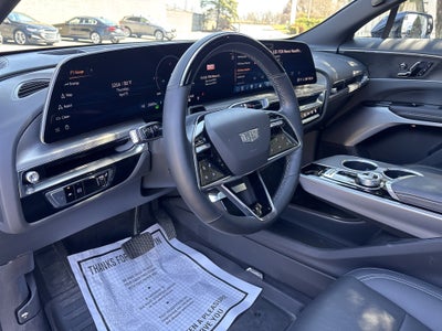 2024 Cadillac LYRIQ Luxury 3