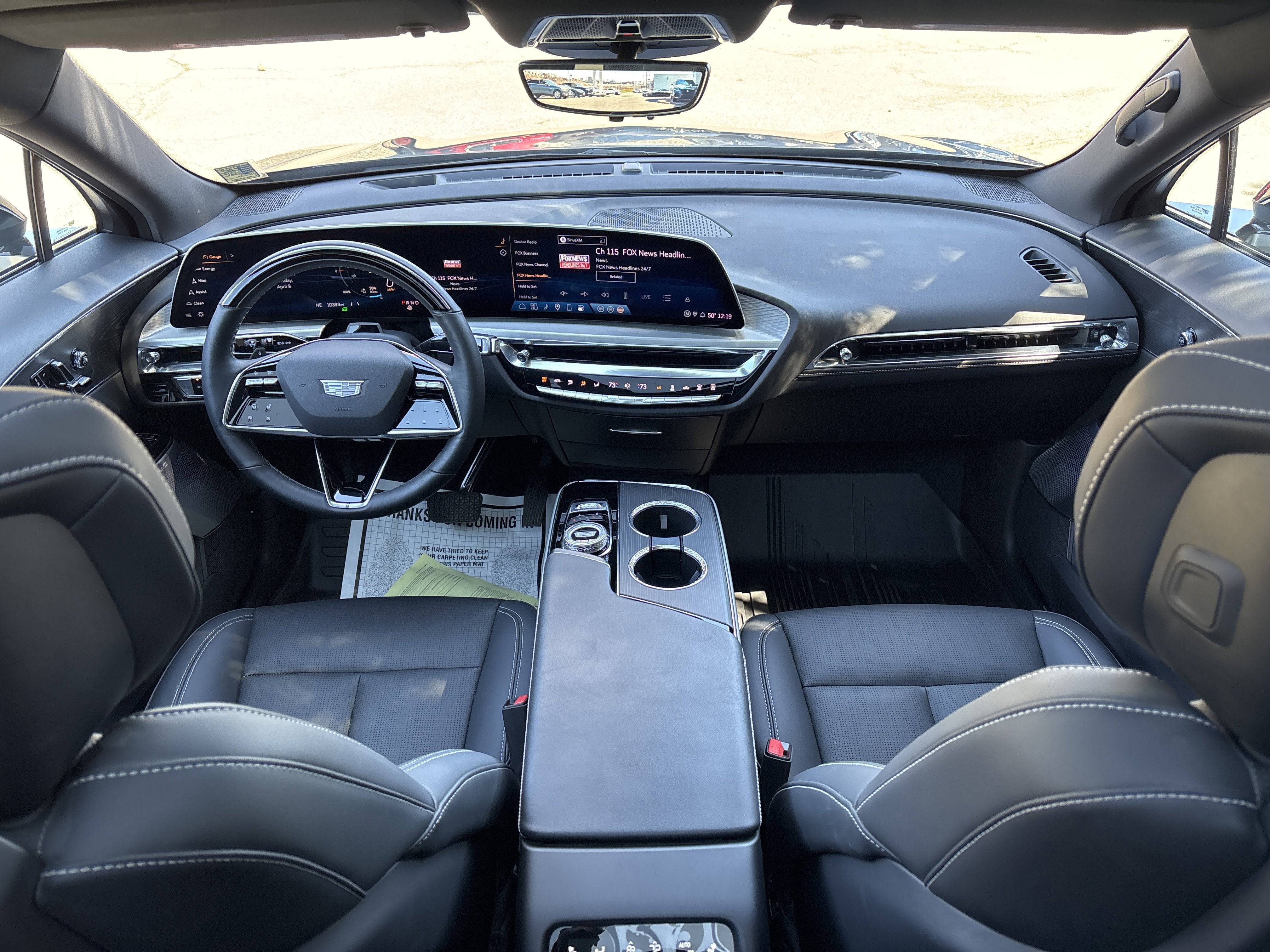 2024 Cadillac LYRIQ Luxury 3