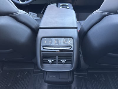 2024 Cadillac LYRIQ Luxury 3