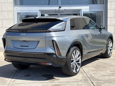 2024 Cadillac LYRIQ Luxury 3