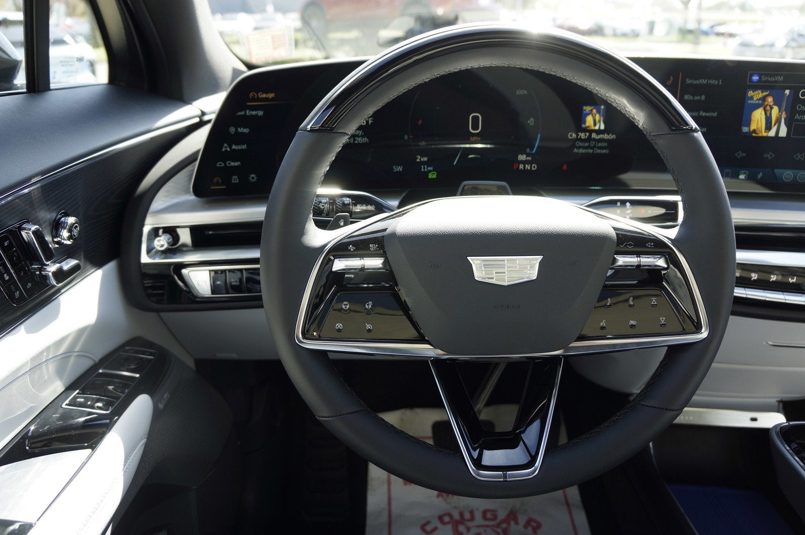 2024 Cadillac LYRIQ Luxury 3