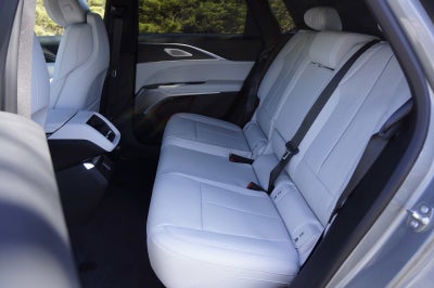 2024 Cadillac LYRIQ Luxury 3