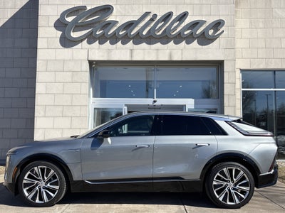 2024 Cadillac LYRIQ Luxury 3