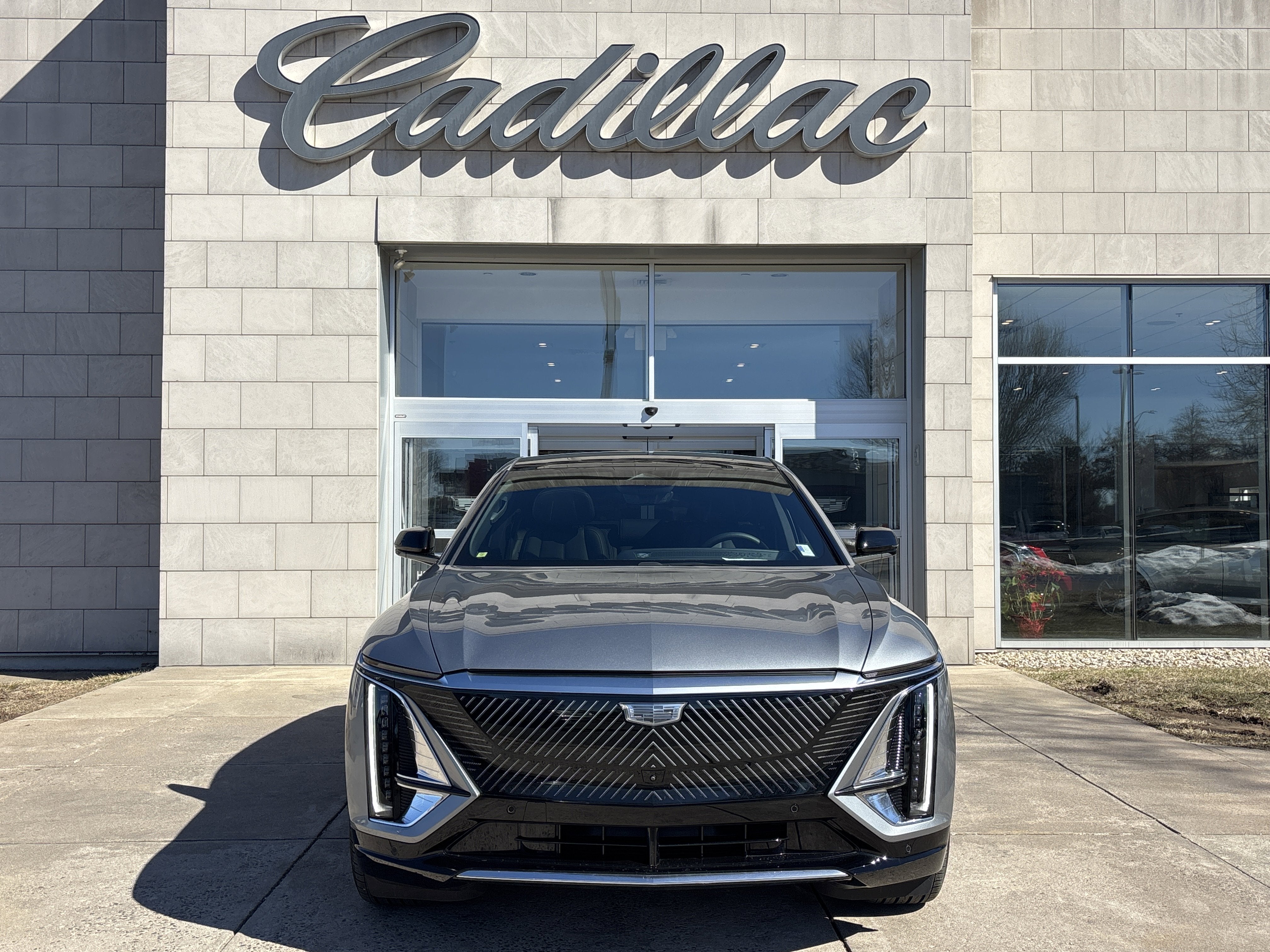 2024 Cadillac LYRIQ Luxury 3