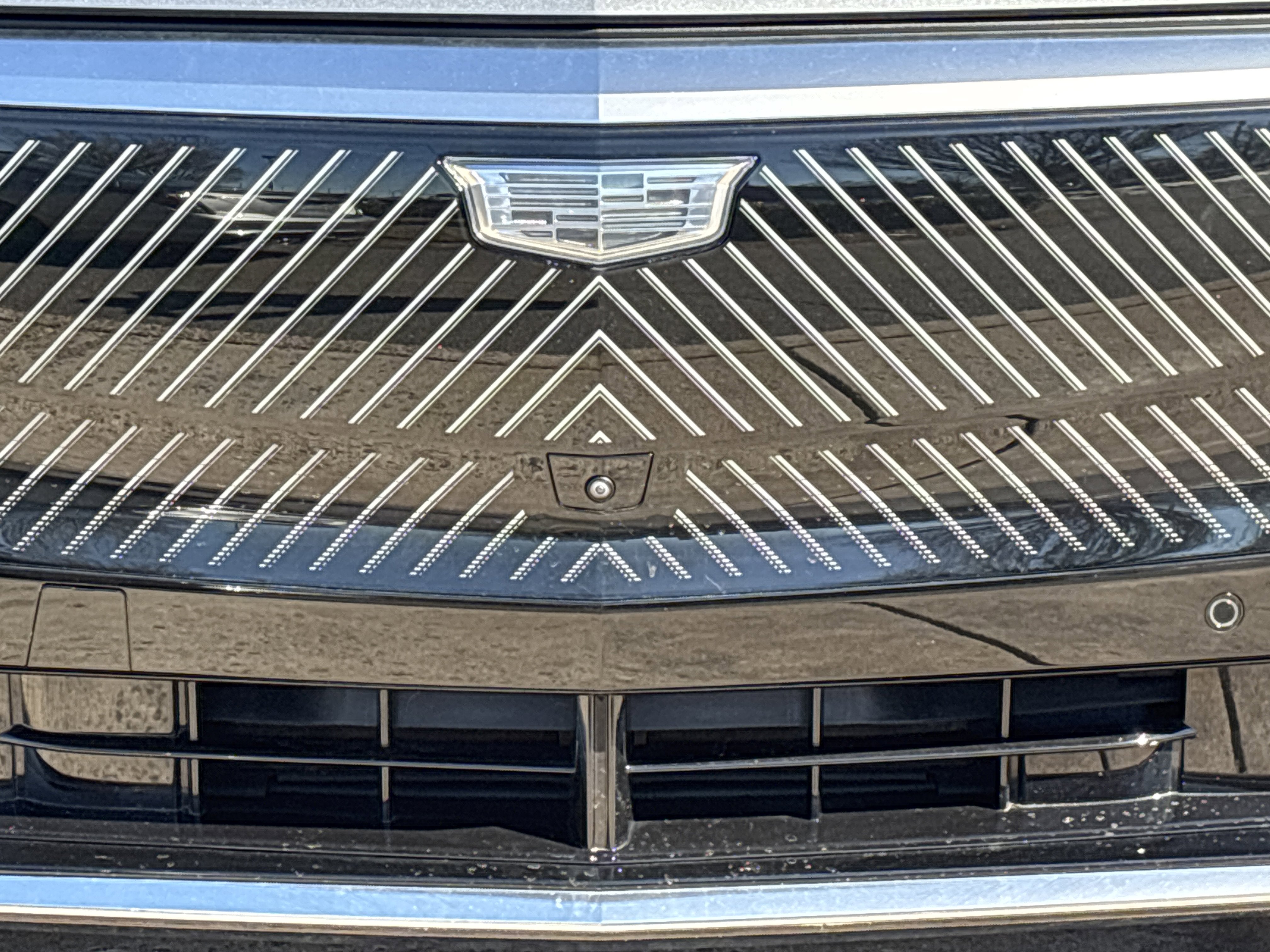 2024 Cadillac LYRIQ Luxury 3