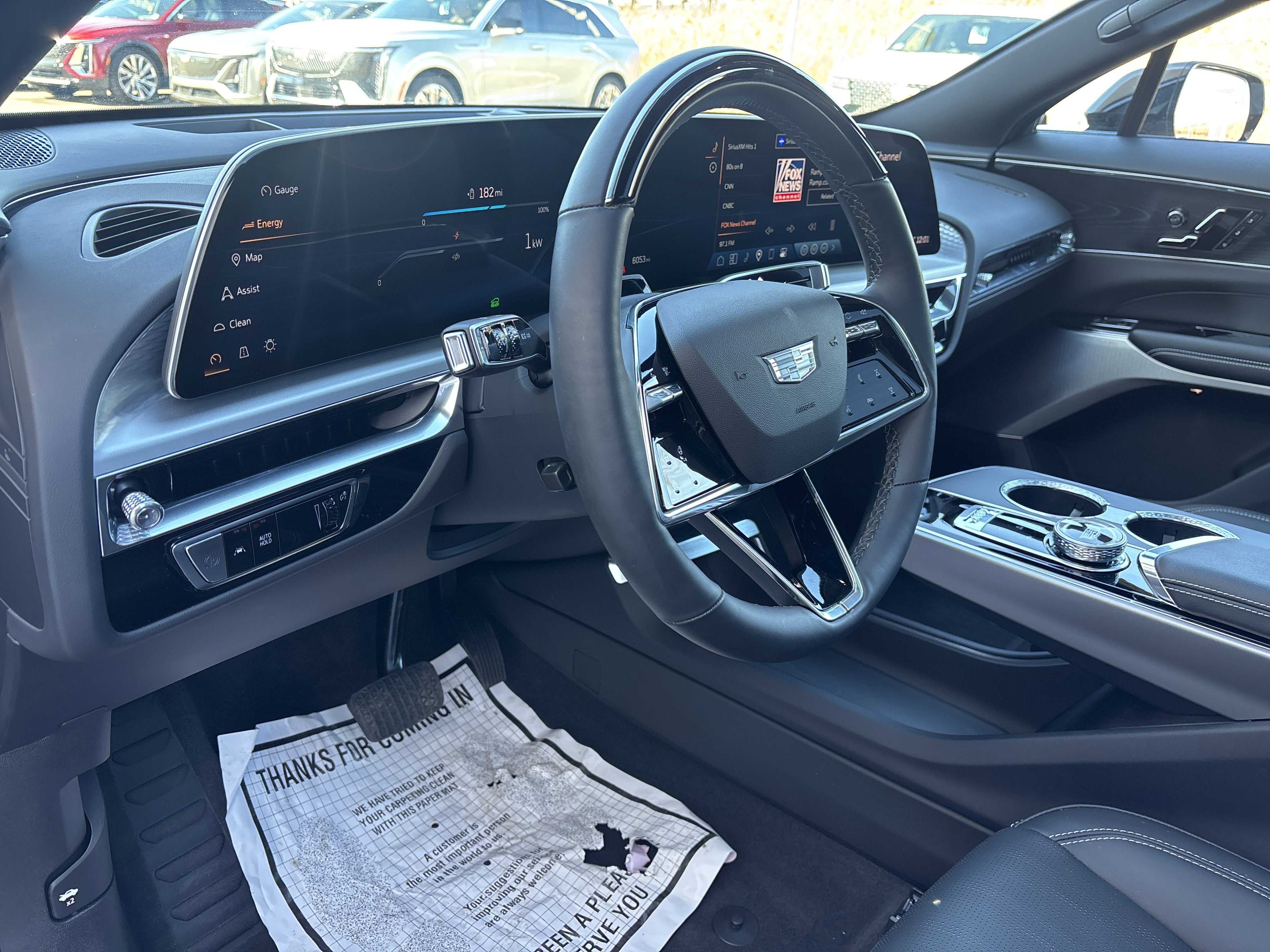 2024 Cadillac LYRIQ Luxury 3