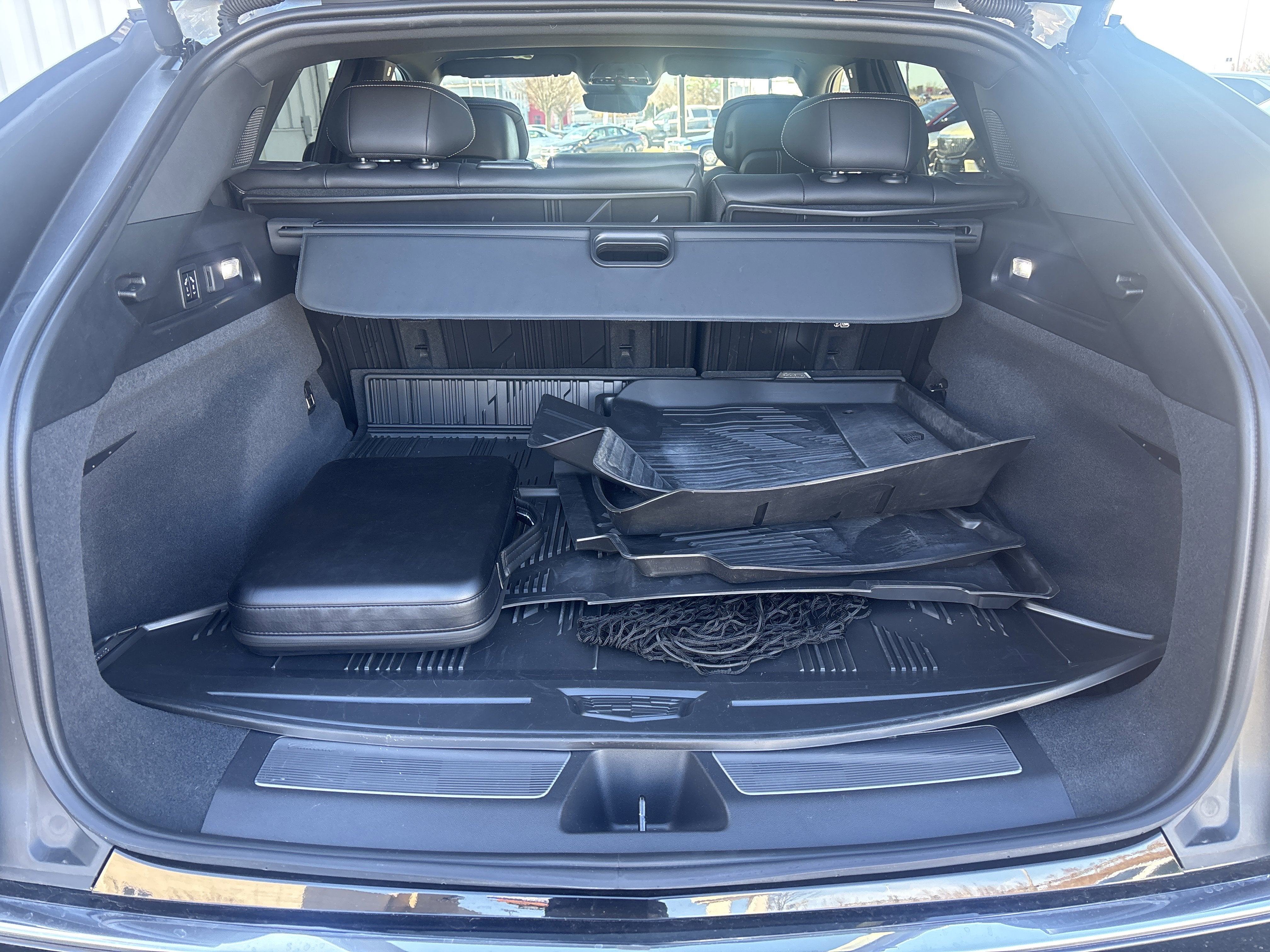 2024 Cadillac LYRIQ Luxury 3