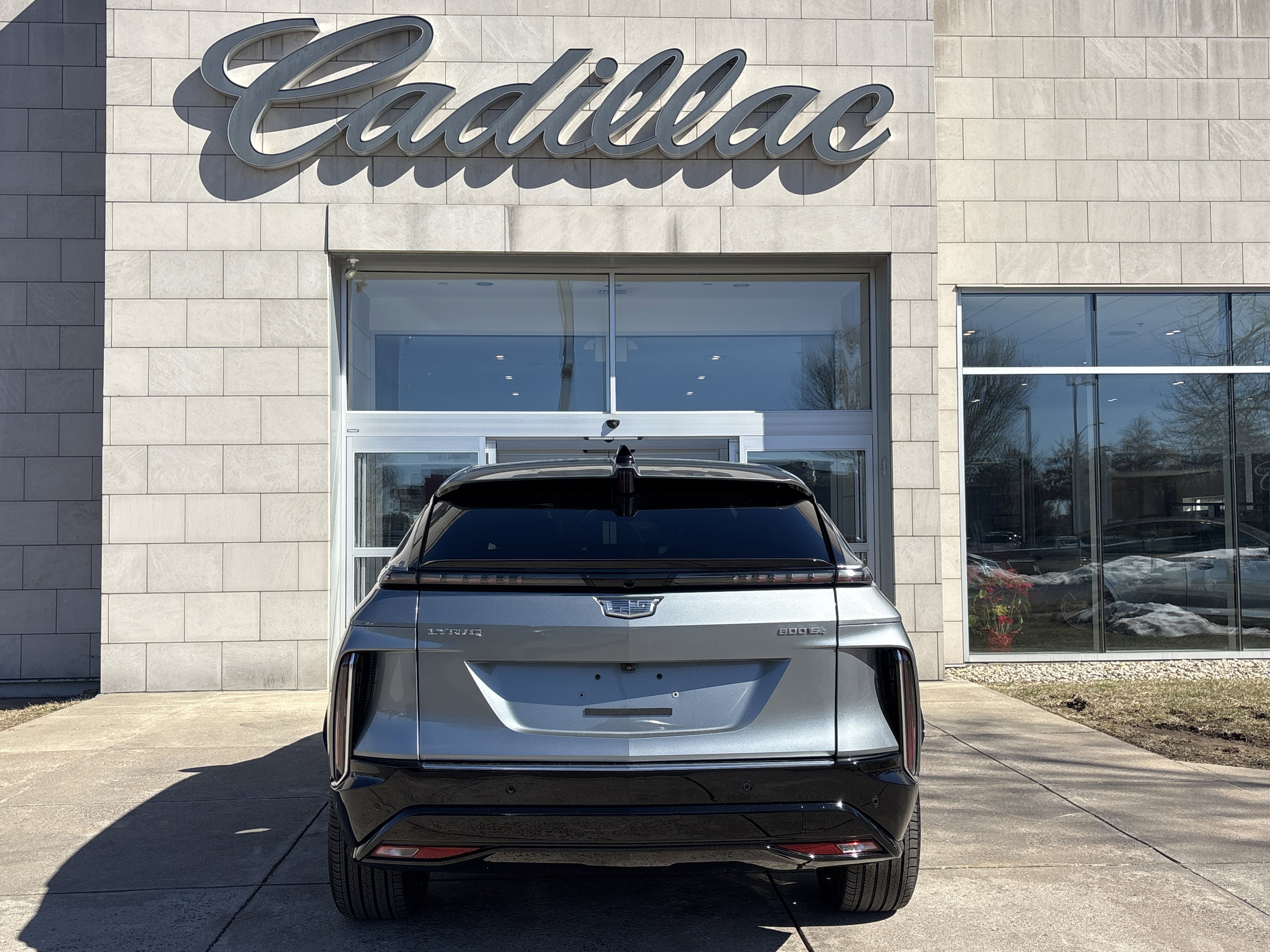 2024 Cadillac LYRIQ Luxury 3