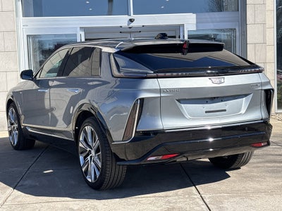 2024 Cadillac LYRIQ Luxury 3