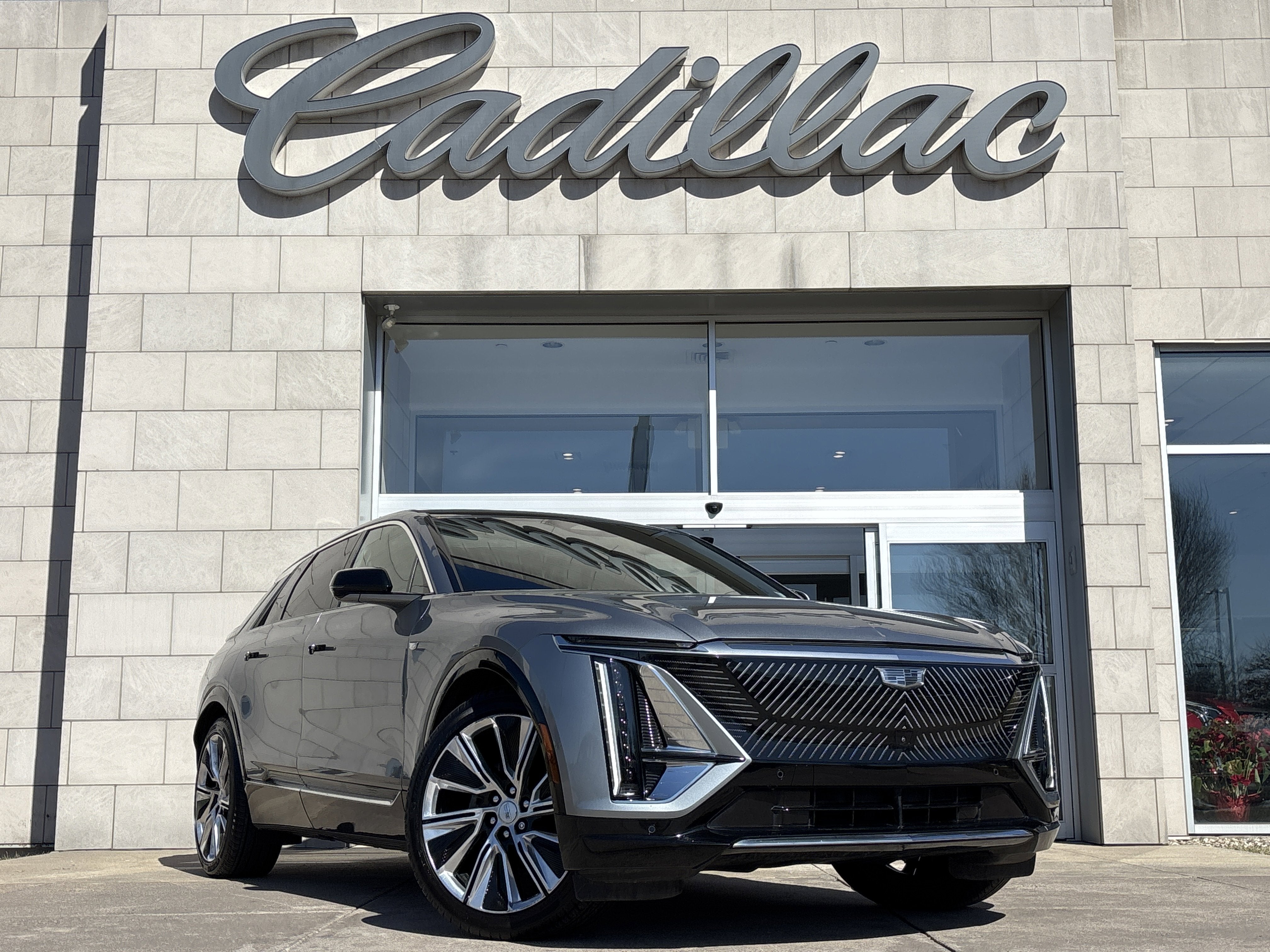 2024 Cadillac LYRIQ Luxury 3