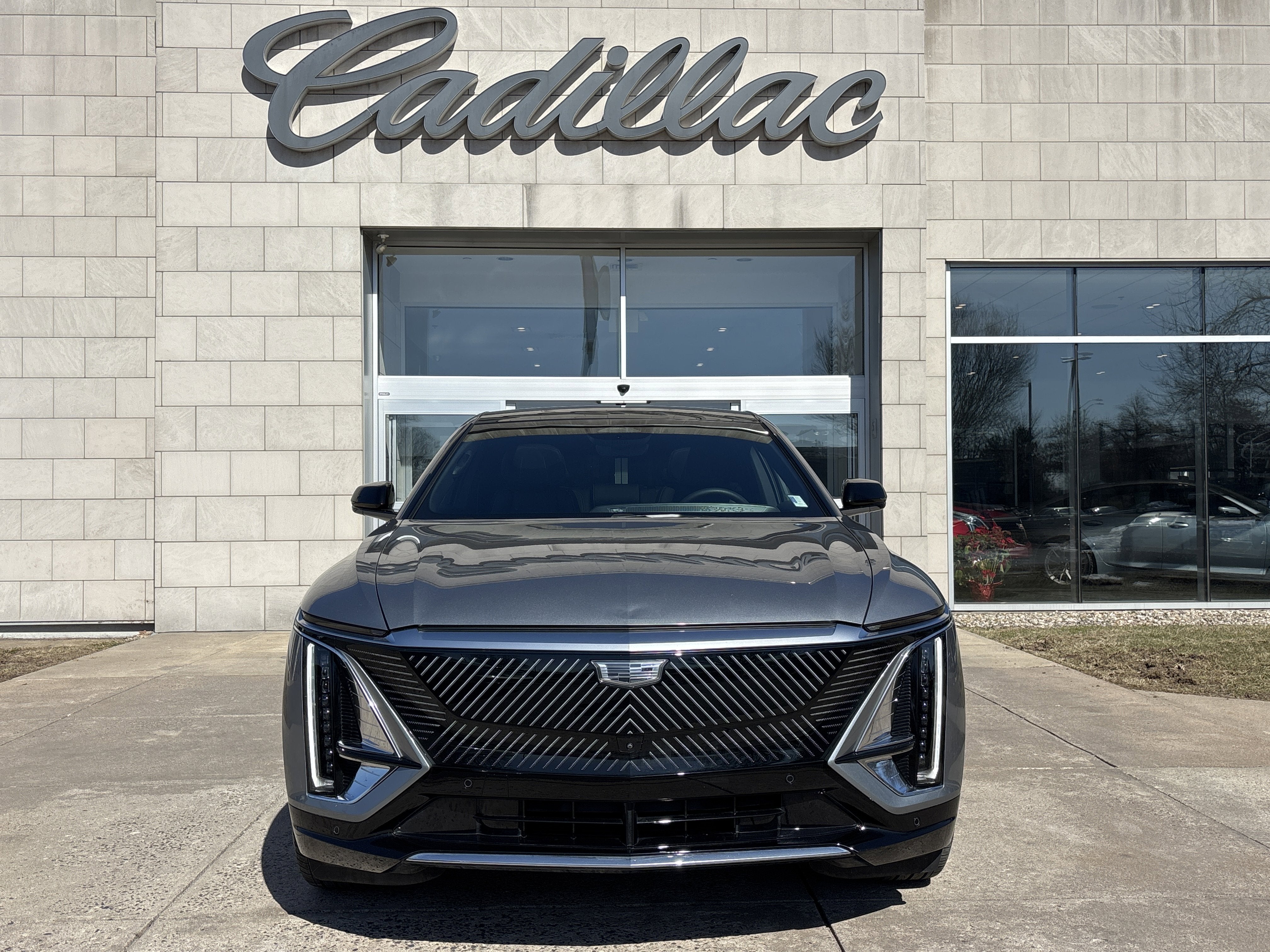 2024 Cadillac LYRIQ Luxury 3