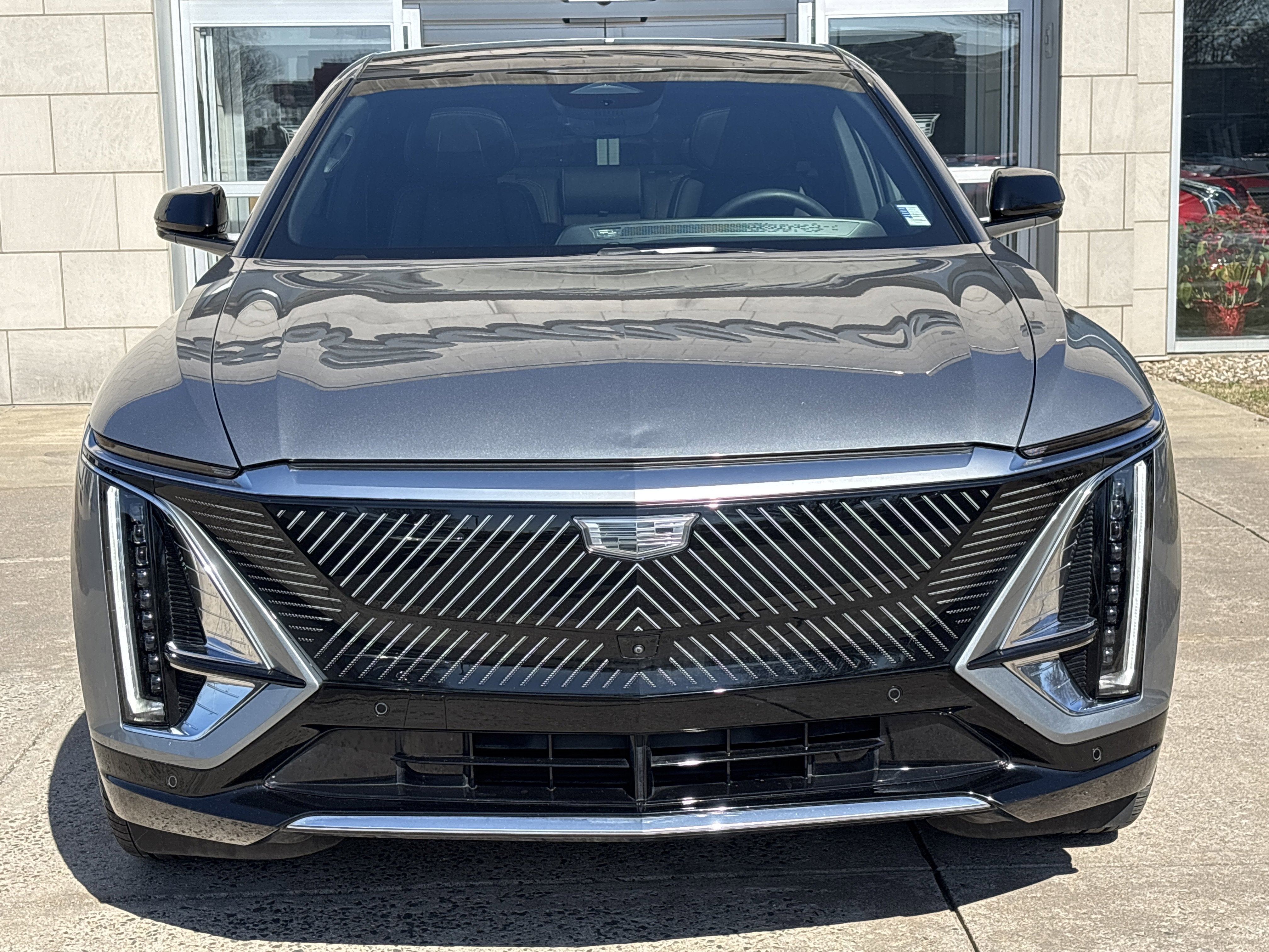 2024 Cadillac LYRIQ Luxury 3