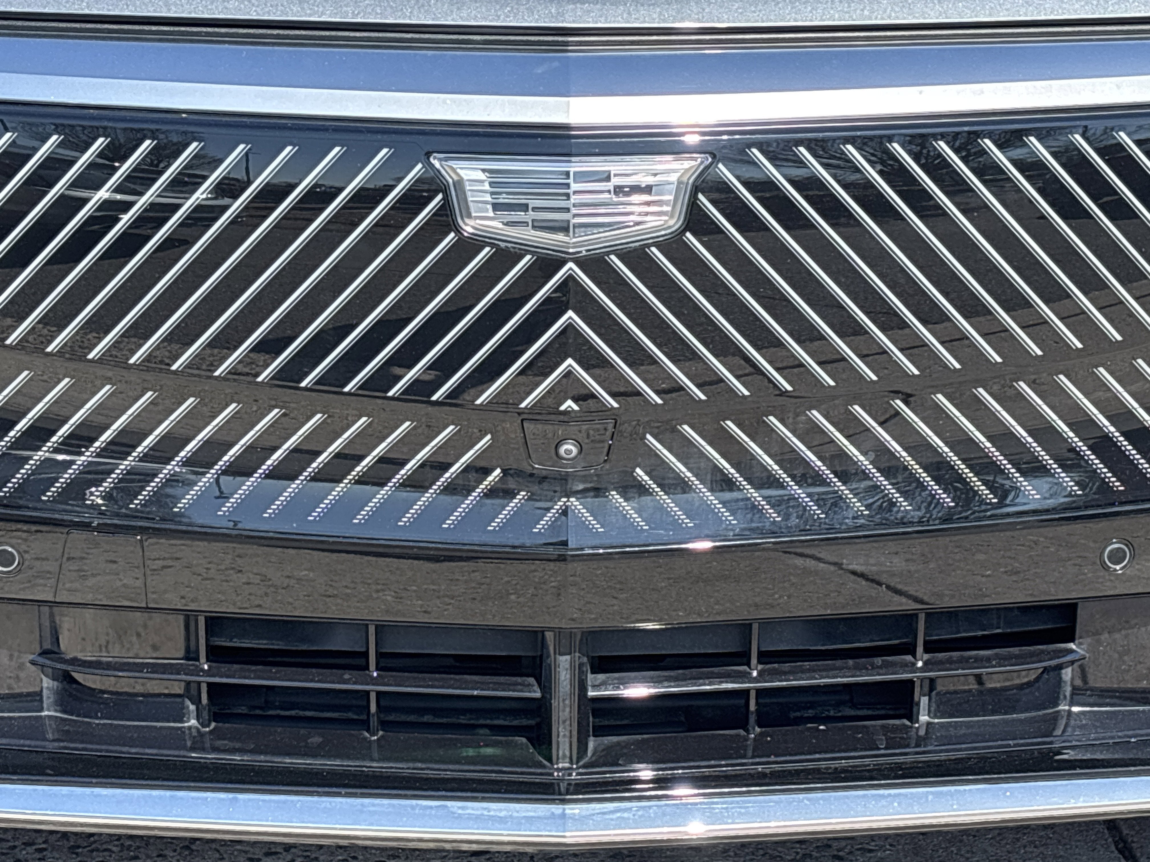 2024 Cadillac LYRIQ Luxury 3