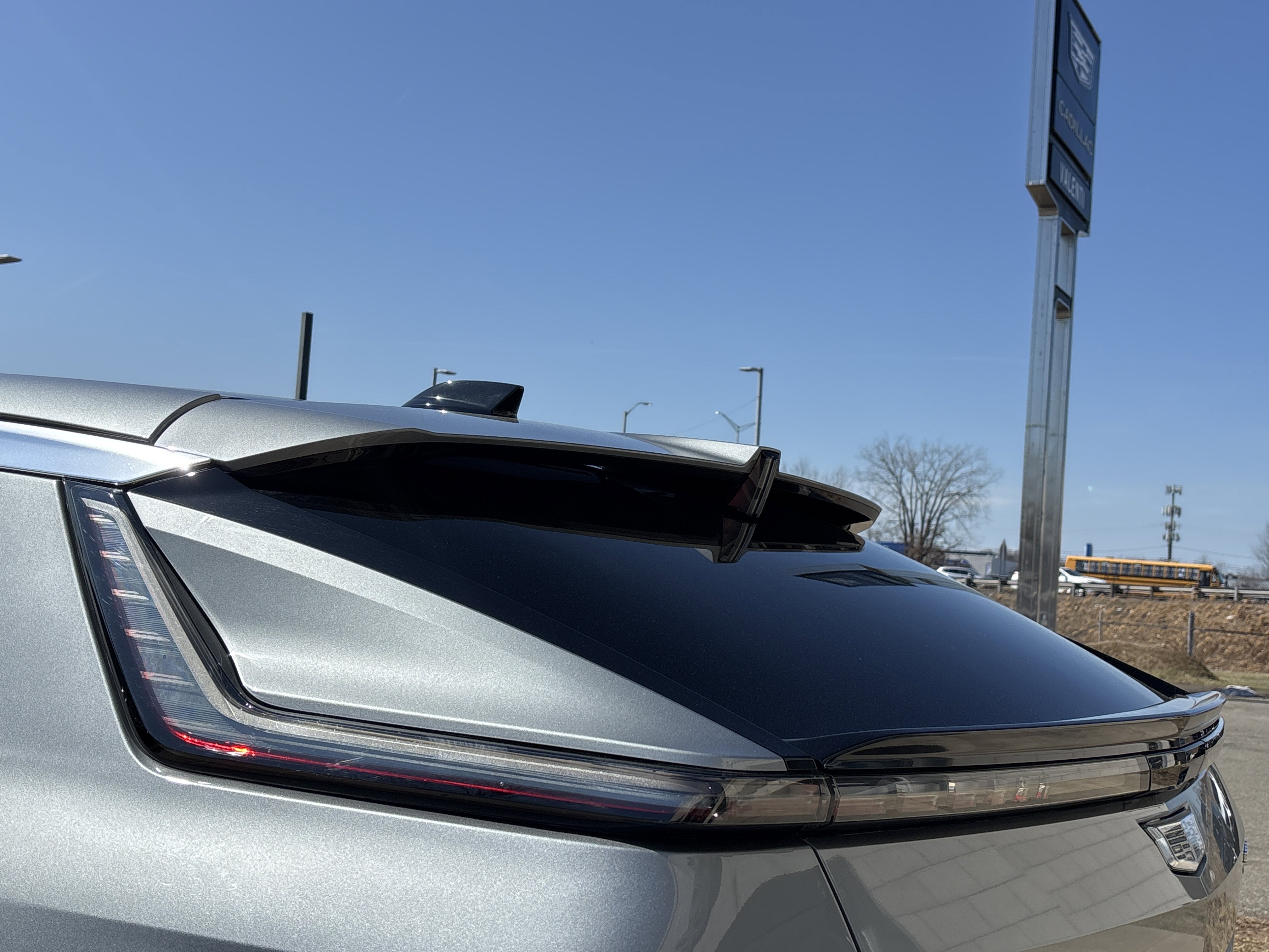 2024 Cadillac LYRIQ Luxury 3