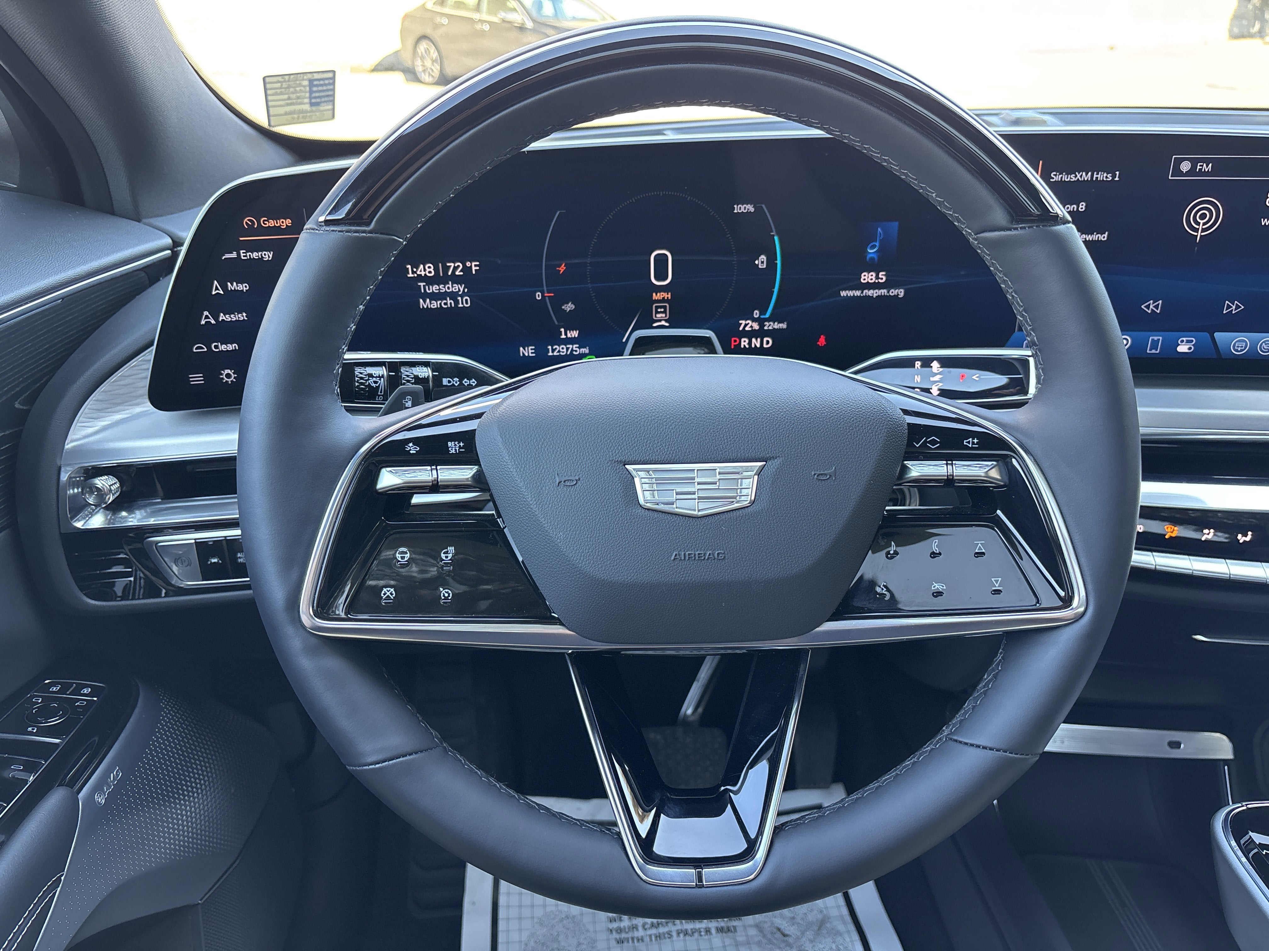 2024 Cadillac LYRIQ Luxury 3