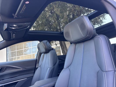 2024 Cadillac LYRIQ Luxury 3