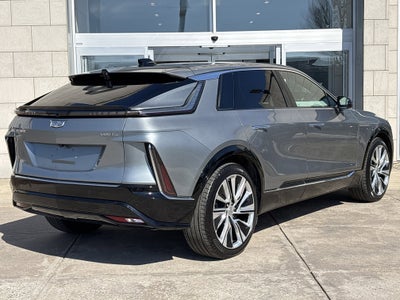 2024 Cadillac LYRIQ Luxury 3