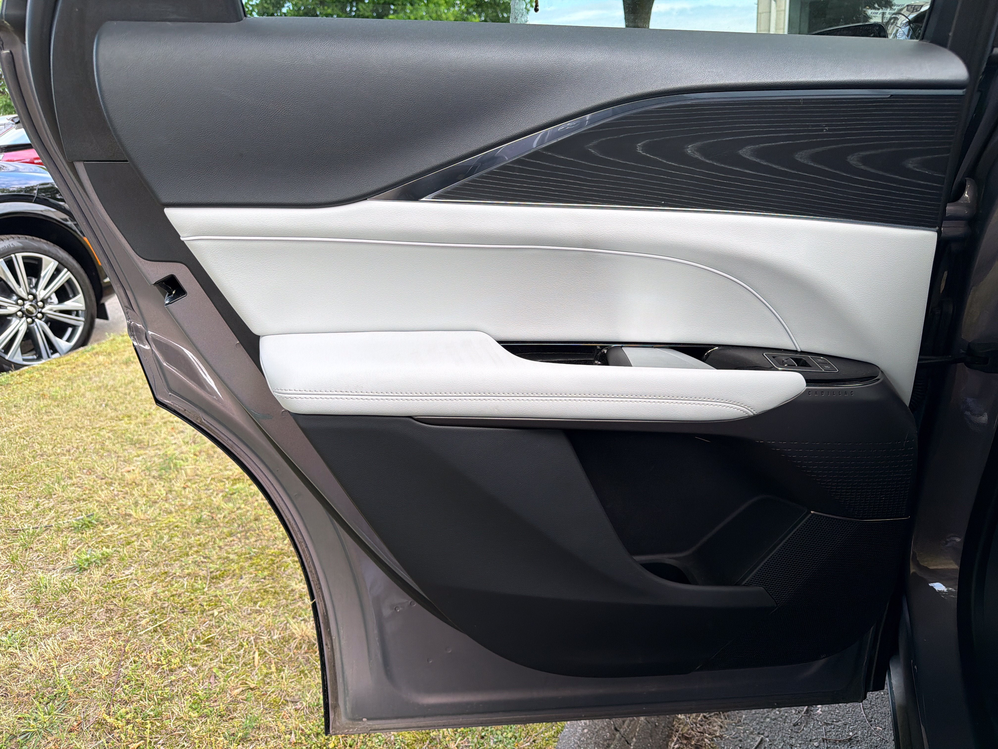 2024 Cadillac LYRIQ Sport 1