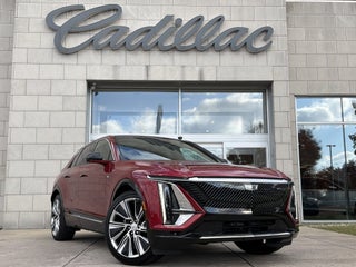 2025 Cadillac LYRIQ Luxury 3