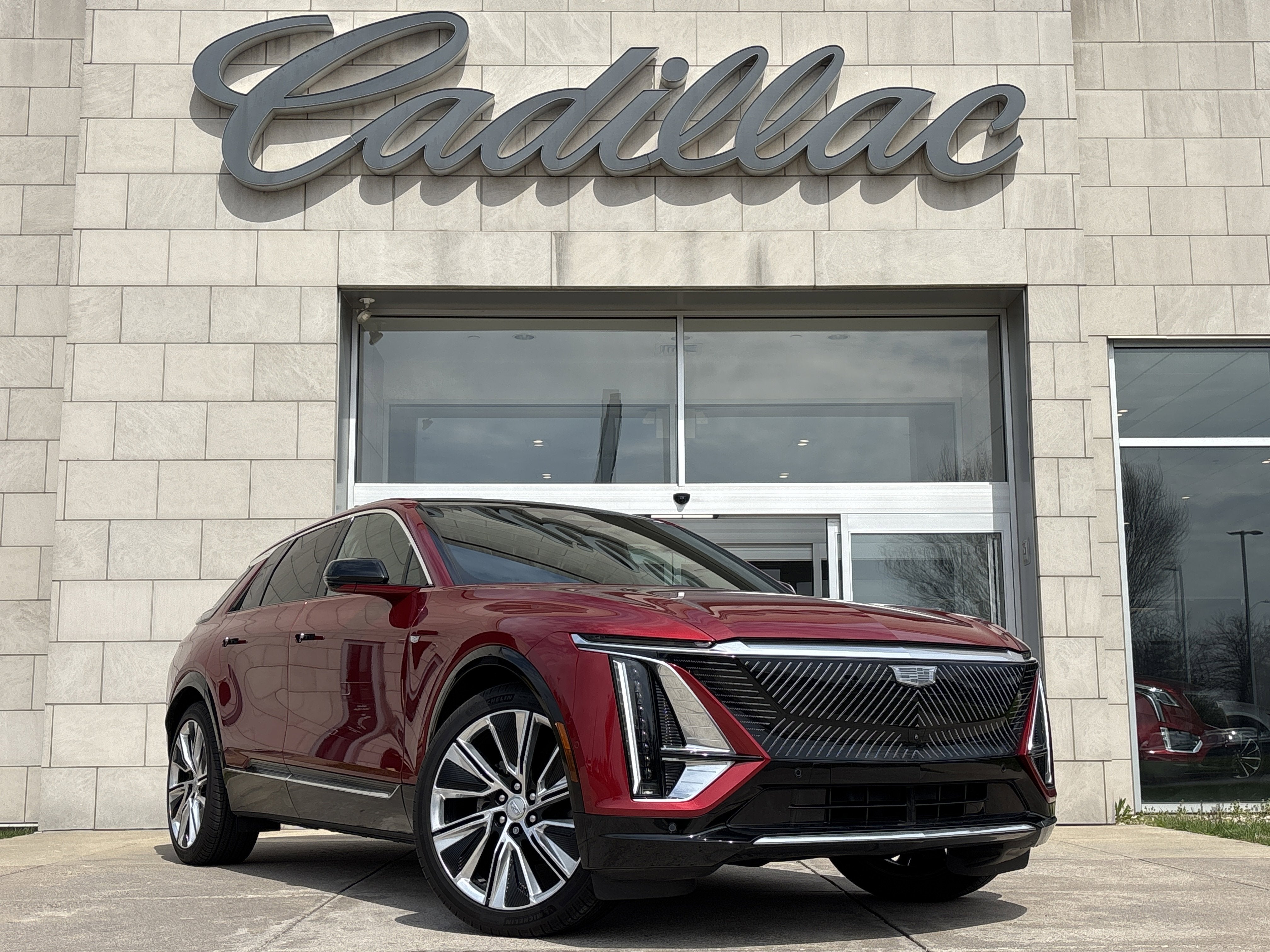 2025 Cadillac LYRIQ Luxury 3