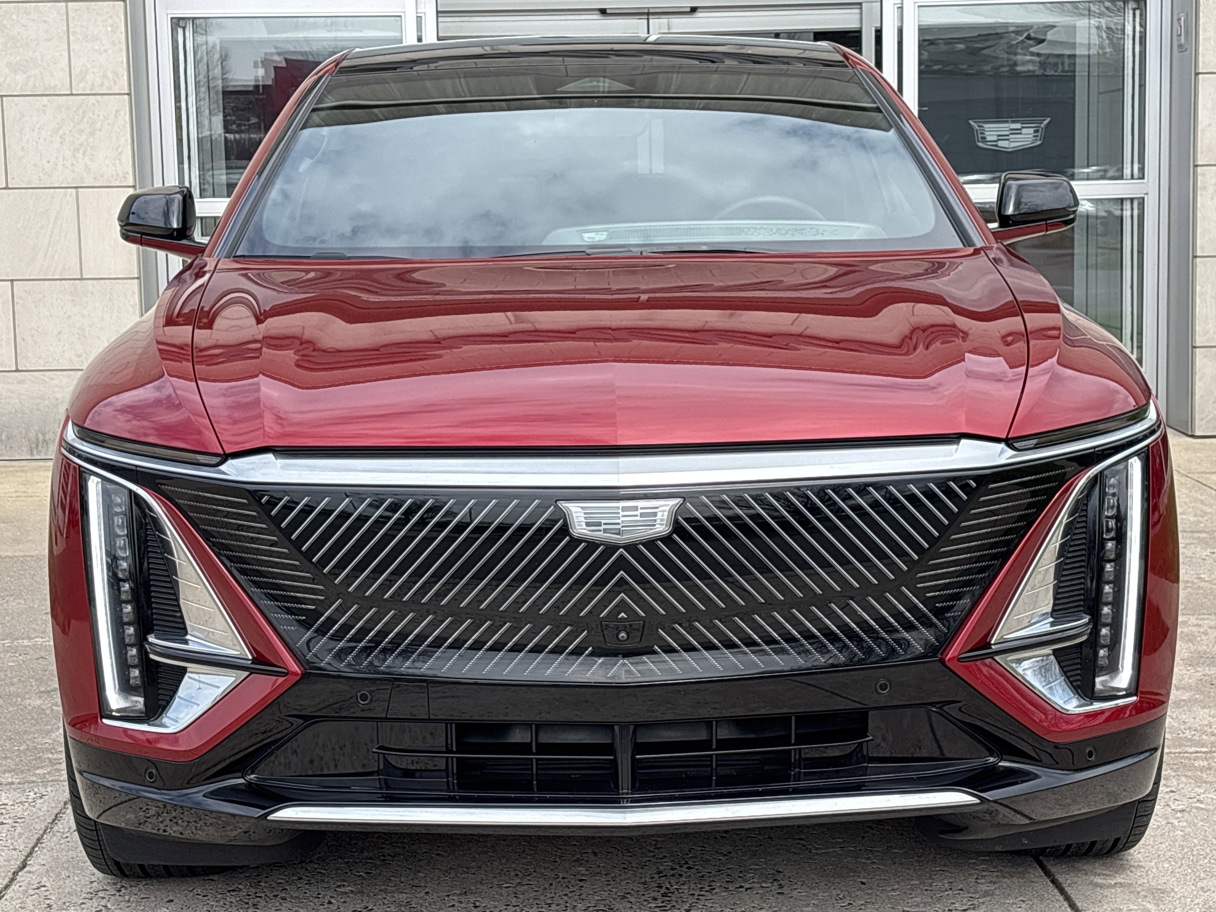 2025 Cadillac LYRIQ Luxury 3