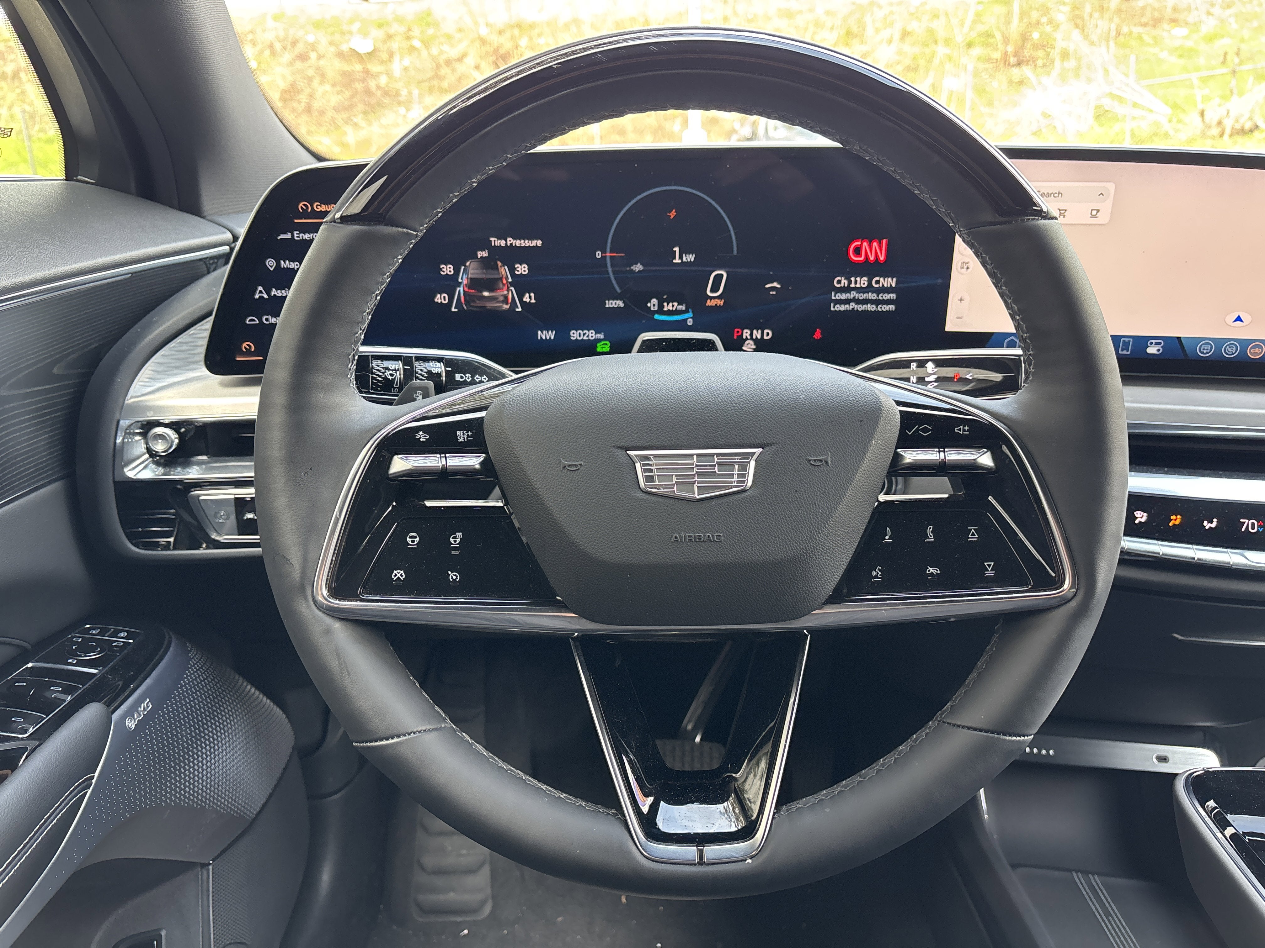 2025 Cadillac LYRIQ Luxury 3