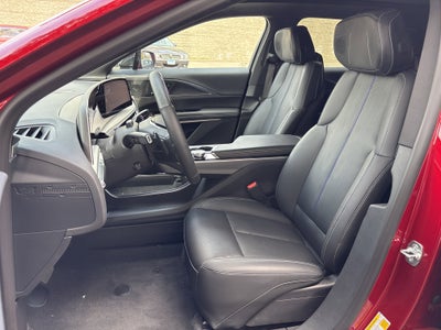 2025 Cadillac LYRIQ Luxury 3