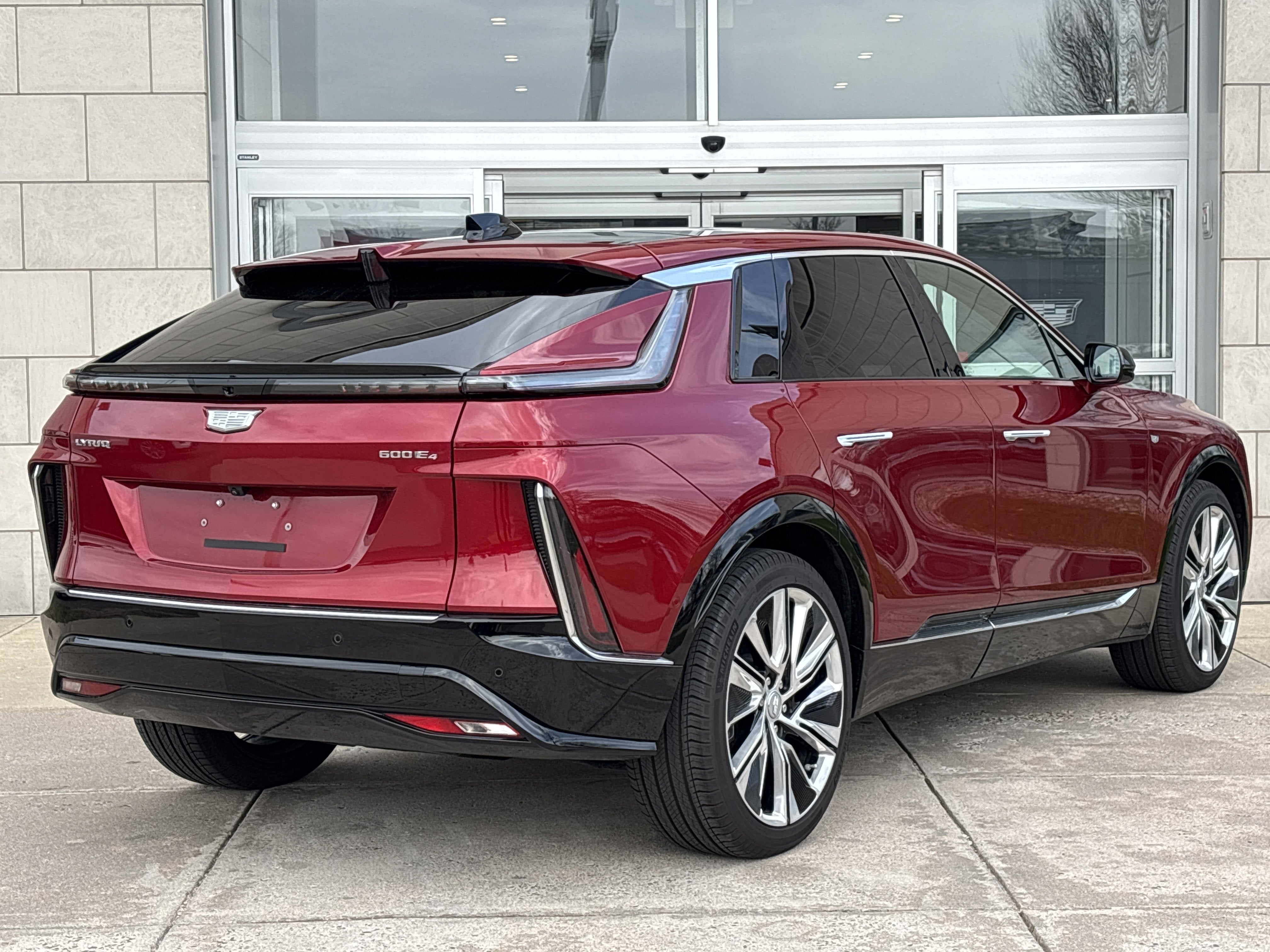 2025 Cadillac LYRIQ Luxury 3