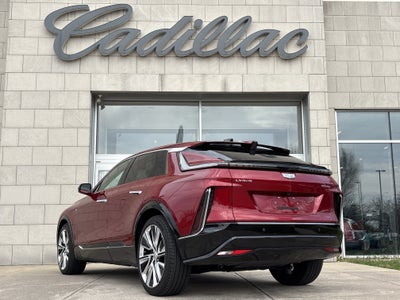 2025 Cadillac LYRIQ Luxury 3